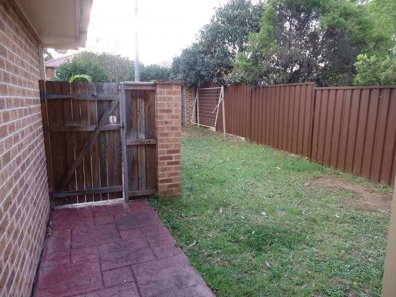 2/60 Hampden Road, South Wentworthville NSW 2145
