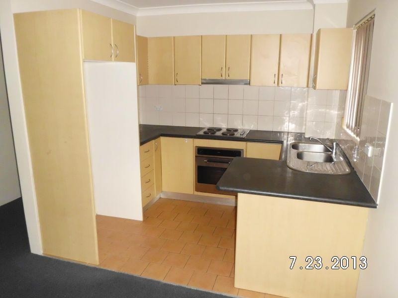 1/105 Stapleton Street, Pendle Hill NSW 2145