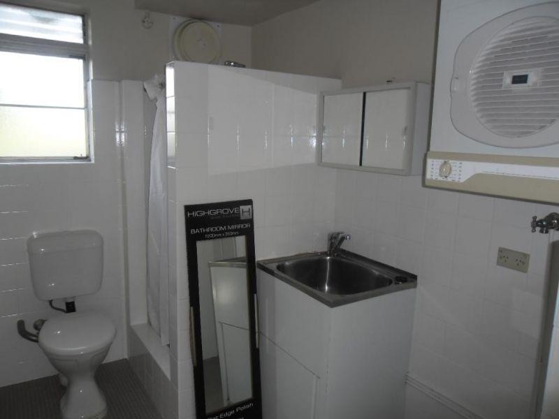 1/2 Stapleton Street, Wentworthville NSW 2145