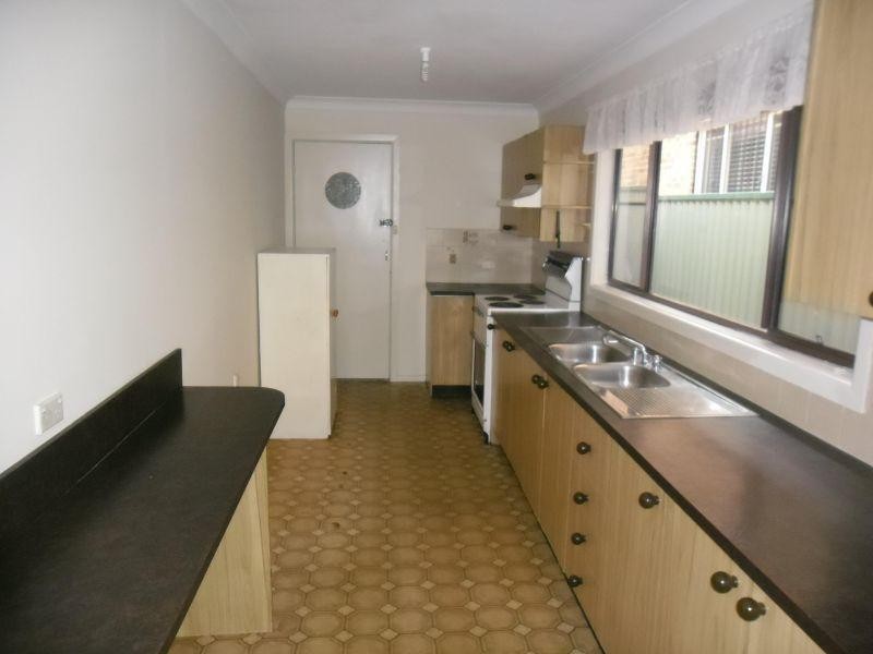 12 Levy Street, Pendle Hill NSW 2145