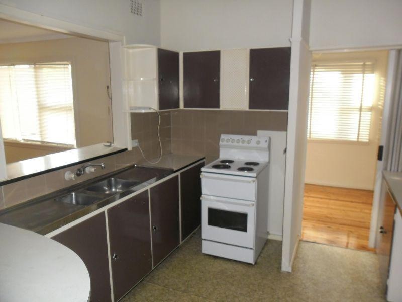 10 Levy Street, Pendle Hill NSW 2145