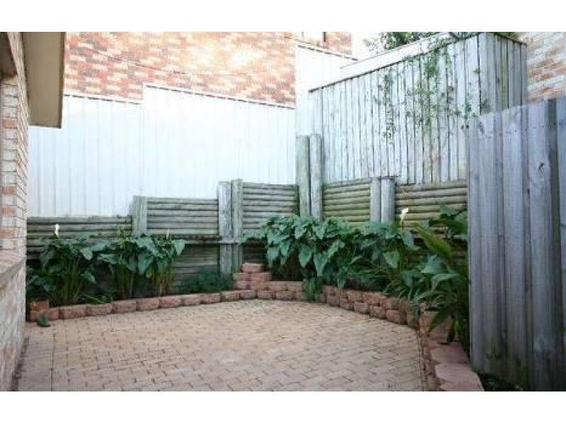 1/11b Page Street, Constitution Hill NSW 2145