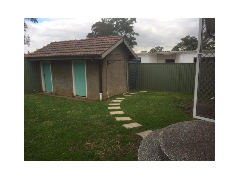 105 Bungaree Road, Pendle Hill NSW 2145