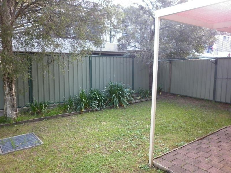 6/98-100 Metella Road, Toongabbie NSW 2146