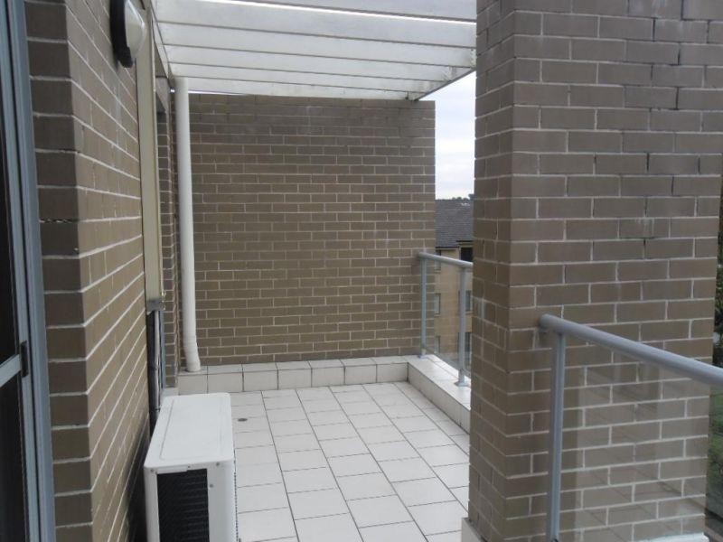 9/154 Bridge Road, Westmead NSW 2145