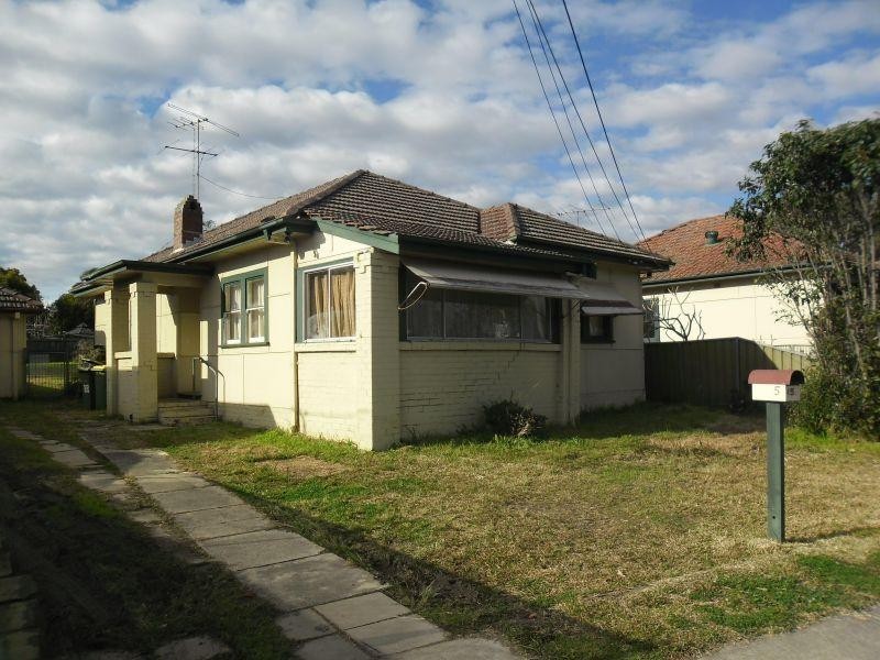 5  Lindsay Street, Wentworthville NSW 2145