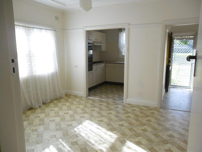 5  Lindsay Street, Wentworthville NSW 2145