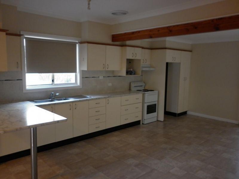 32 Mount Street, Constitution Hill NSW 2145