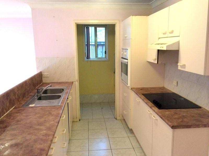 2/387 Wentworth Ave, Toongabbie NSW 2146