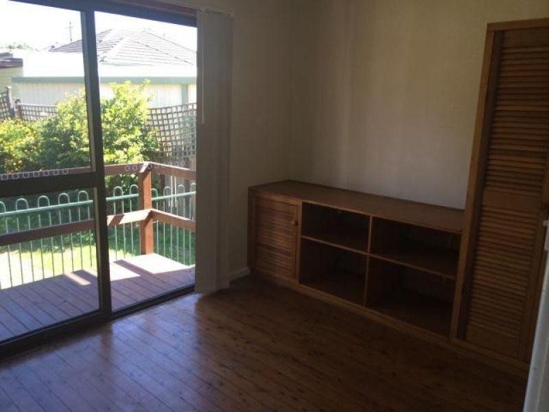 4 Merryl Avenue, Old Toongabbie NSW 2146