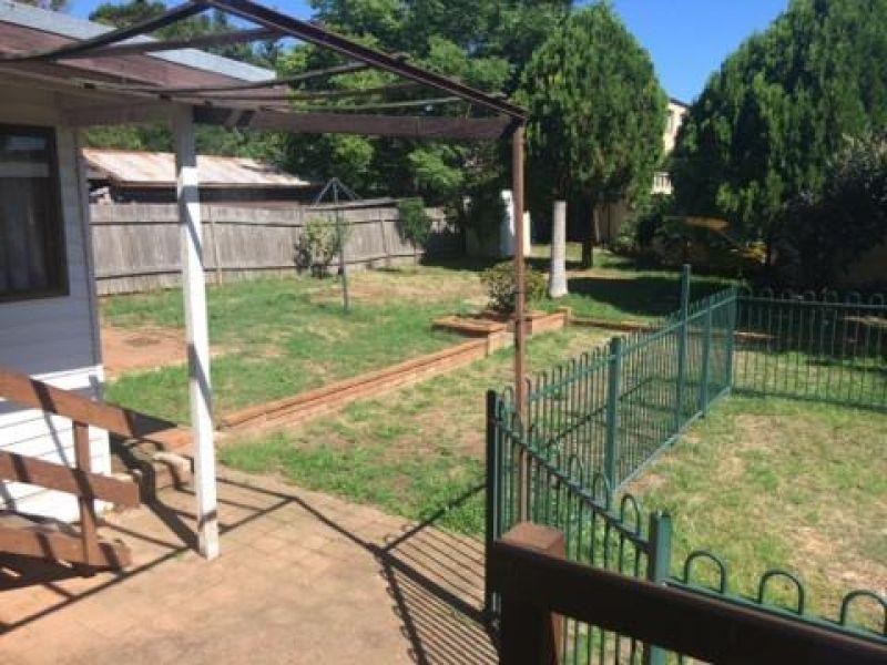 4 Merryl Avenue, Old Toongabbie NSW 2146