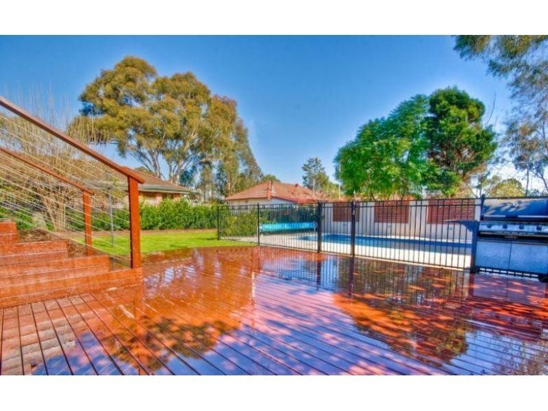 98 Ballandella Road, Toongabbie NSW 2146