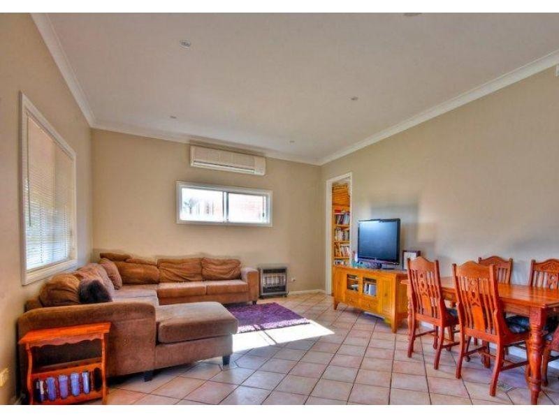 98 Ballandella Road, Toongabbie NSW 2146