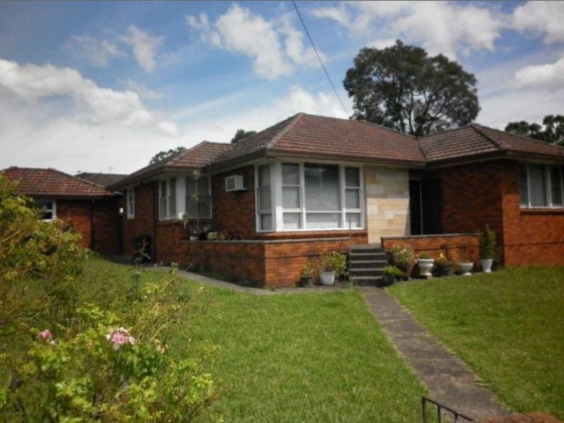 15 Calaby Street, Toongabbie NSW 2146