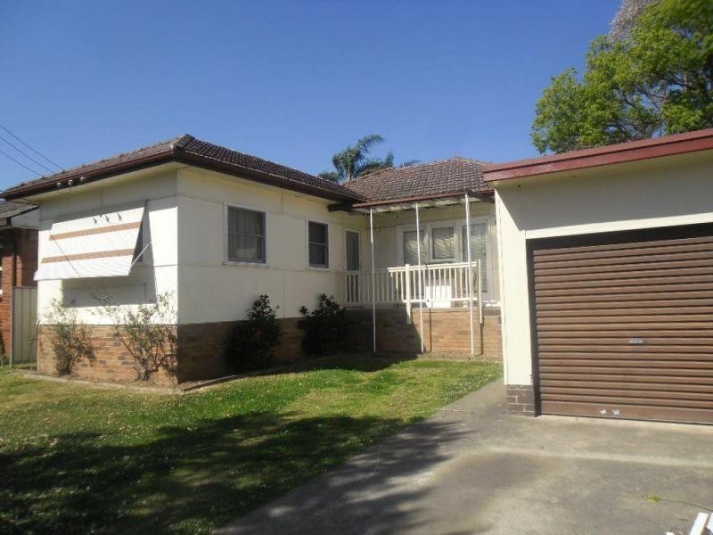 11 Brooks Street, Guildford NSW 2161