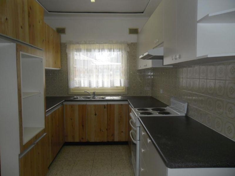 11 Brooks Street, Guildford NSW 2161