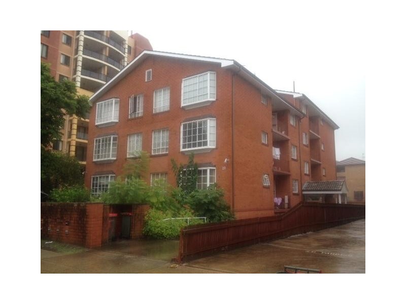 8/23 Caroline Street, Westmead NSW 2145