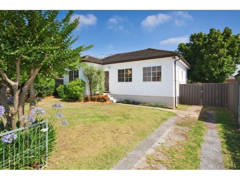 6 Currong Street, South Wentworthville NSW 2145