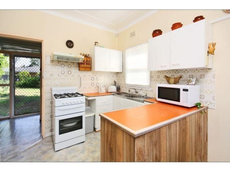 6 Currong Street, South Wentworthville NSW 2145