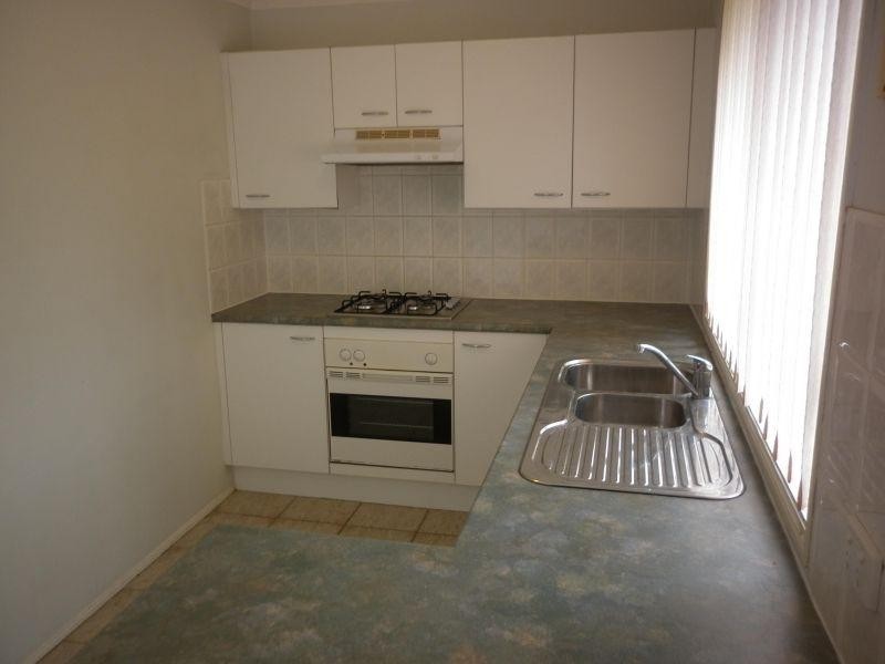 9/44 Ballandella Road, Toongabbie NSW 2146