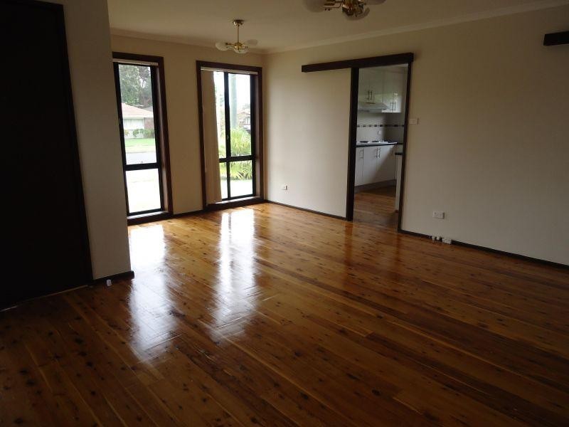 13 Tucks Road, Toongabbie NSW 2146