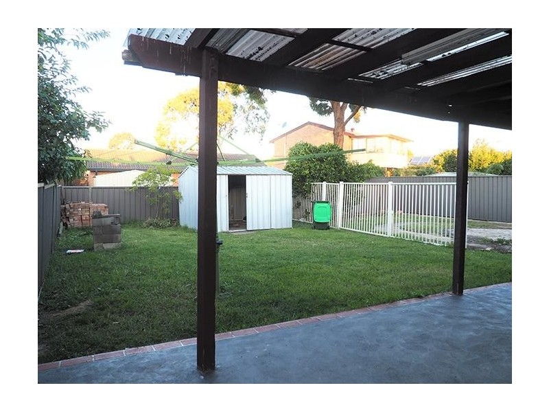 13  Tucks Road, Toongabbie NSW 2146