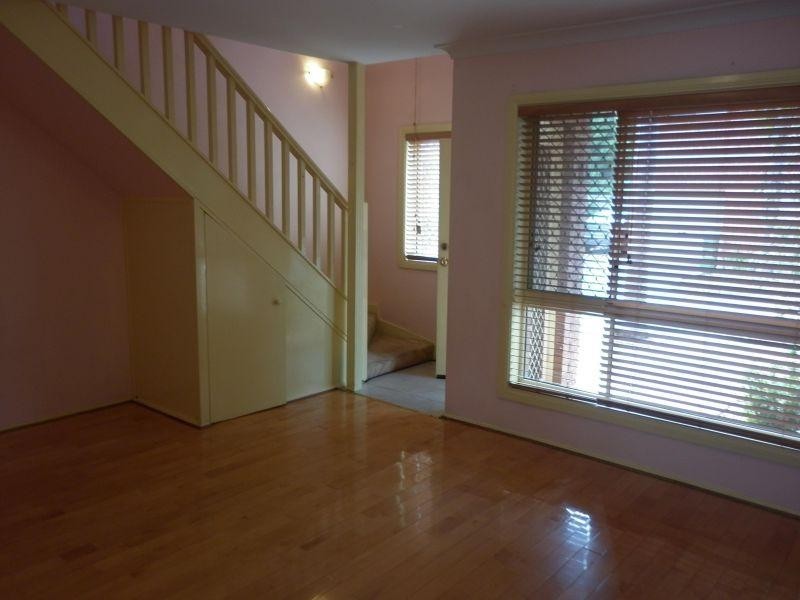 10/11 Water Street, Wentworthville NSW 2145