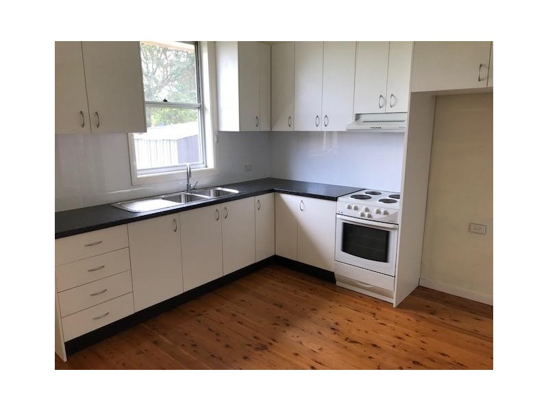 24 Potter Street, Toongabbie NSW 2146