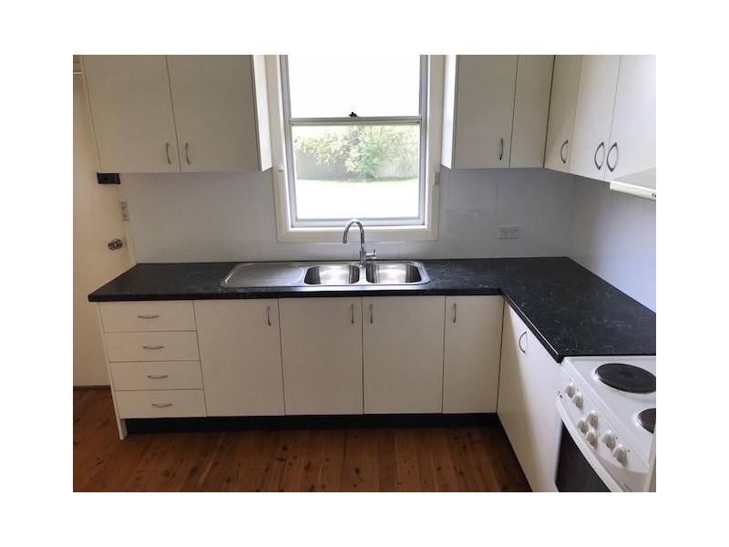 24 Potter Street, Toongabbie NSW 2146