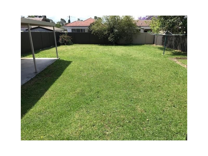 24 Potter Street, Toongabbie NSW 2146