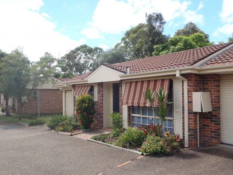 6/5a Binalong Road, Pendle Hill NSW 2145