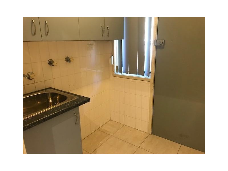 1/58 Hawkesbury Road, Westmead NSW 2145