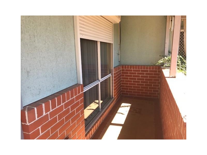 1/58 Hawkesbury Road, Westmead NSW 2145