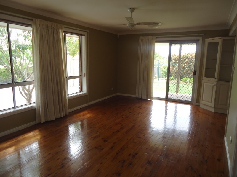 1/117a Binalong Road, Toongabbie NSW 2146