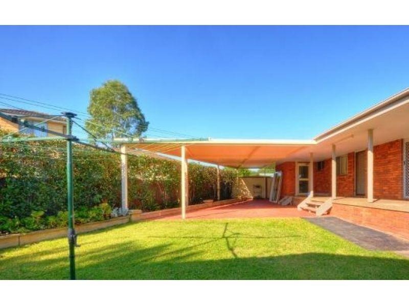 1/117a Binalong Road, Toongabbie NSW 2146