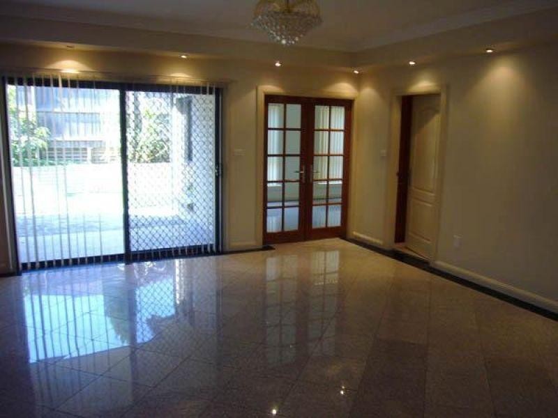 35 Hayes Ave, Kellyville NSW 2155