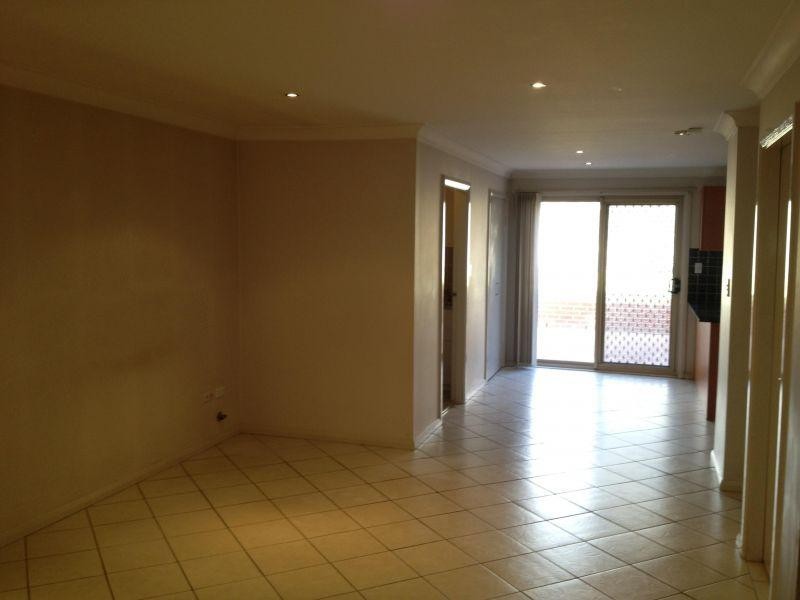 18 Stapleton Street, Pendle Hill NSW 2145