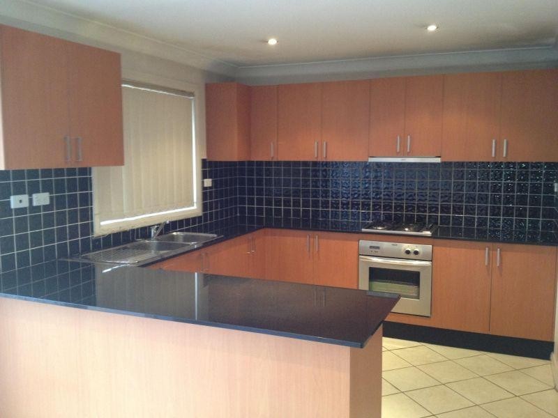 18 Stapleton Street, Pendle Hill NSW 2145