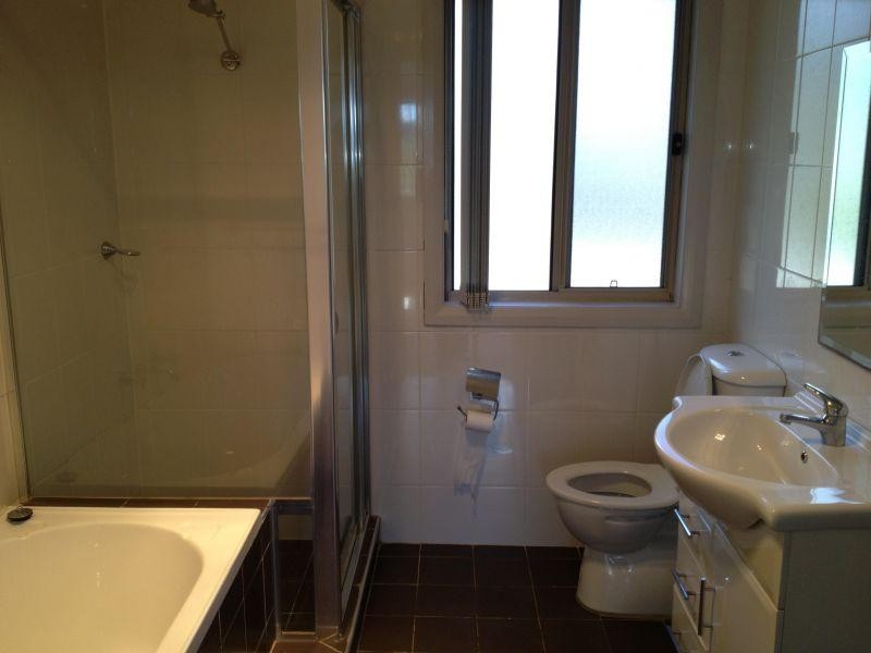 18 Stapleton Street, Pendle Hill NSW 2145