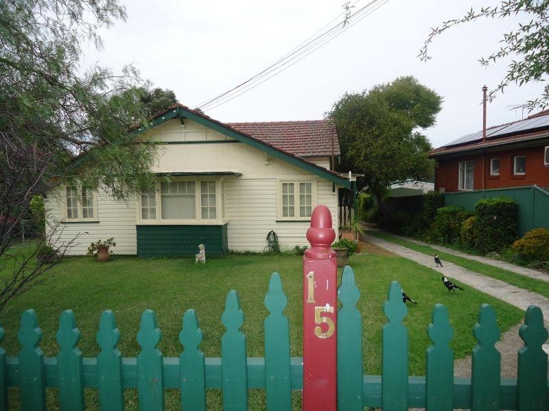 15 Targo Road, Girraween NSW 2145