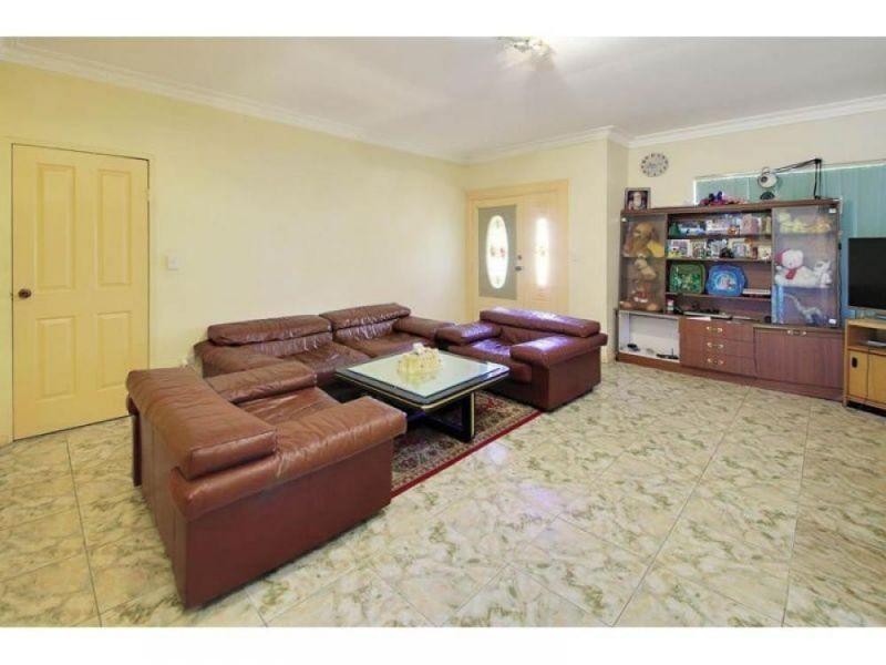 7/139 Targo Road, Girraween NSW 2145