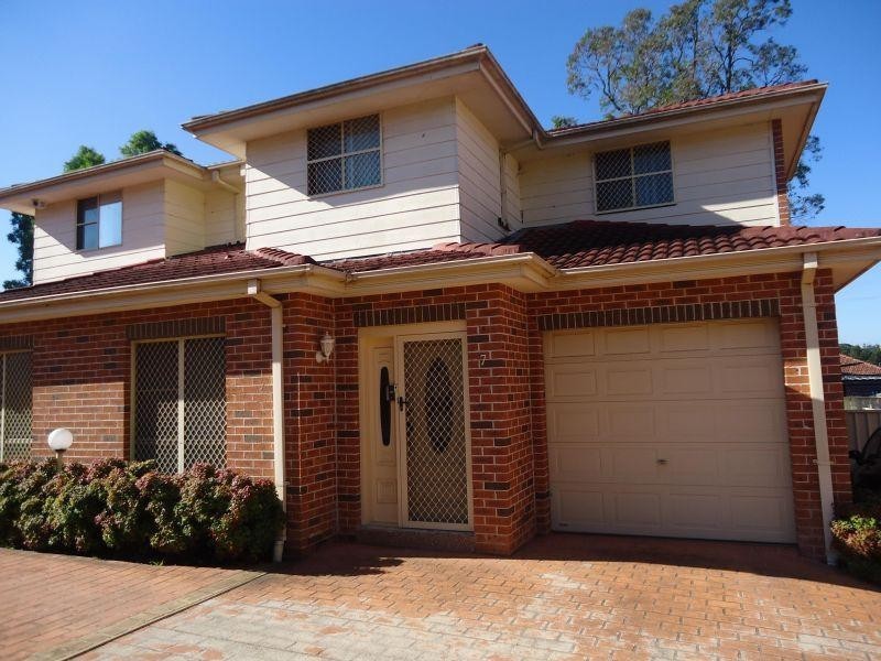 7/139 Targo Road, Girraween NSW 2145