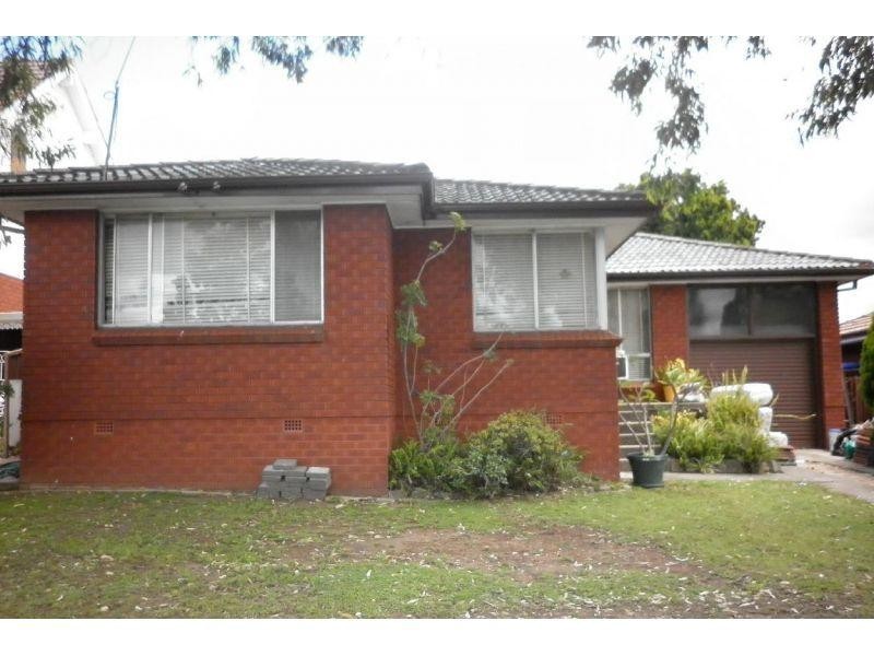 8 Virgil Ave, Greystanes NSW 2145