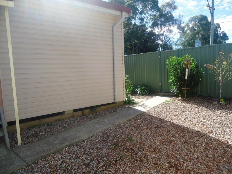 2a Bromfield Avenue, Toongabbie NSW 2146