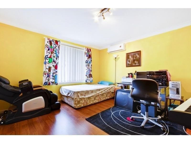 10/20  Peggy Street, Mays Hill NSW 2145