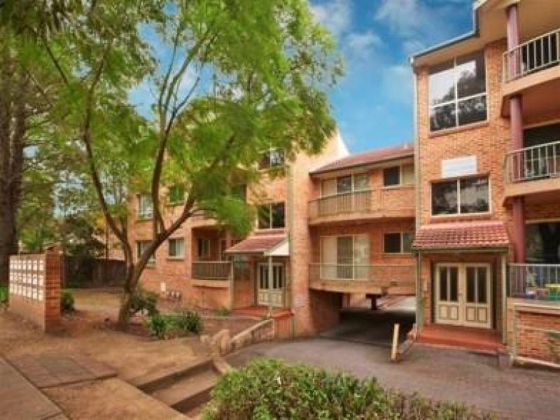 14/221  Dunmore Street, Pendle Hill NSW 2145