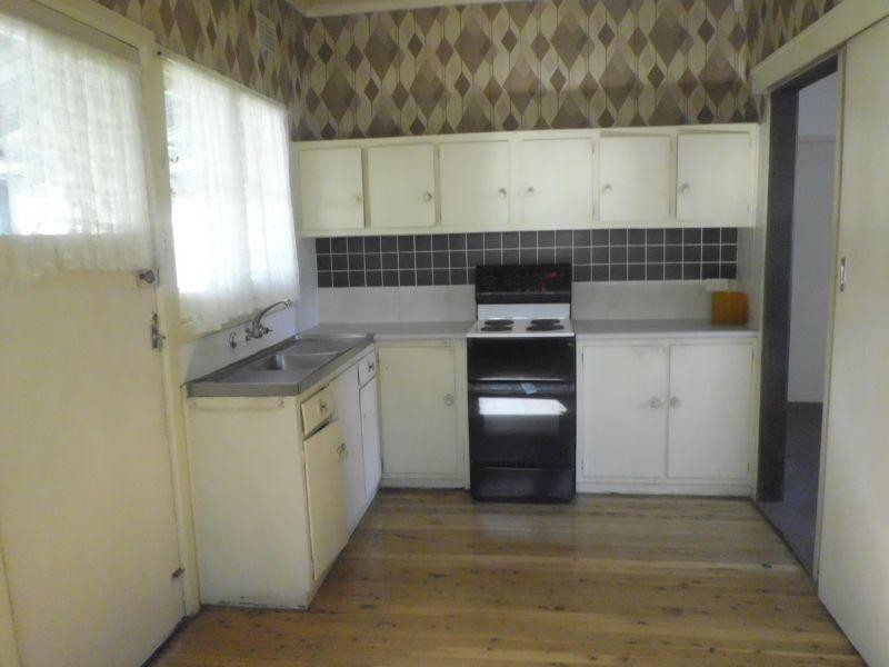 11  Fifth Avenue, Blacktown NSW 2148