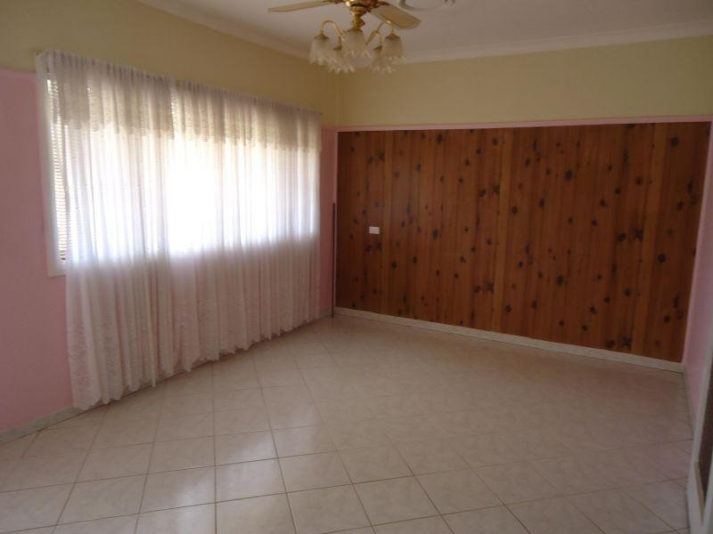 36 Chelmsford Road, South Wentworthville NSW 2145