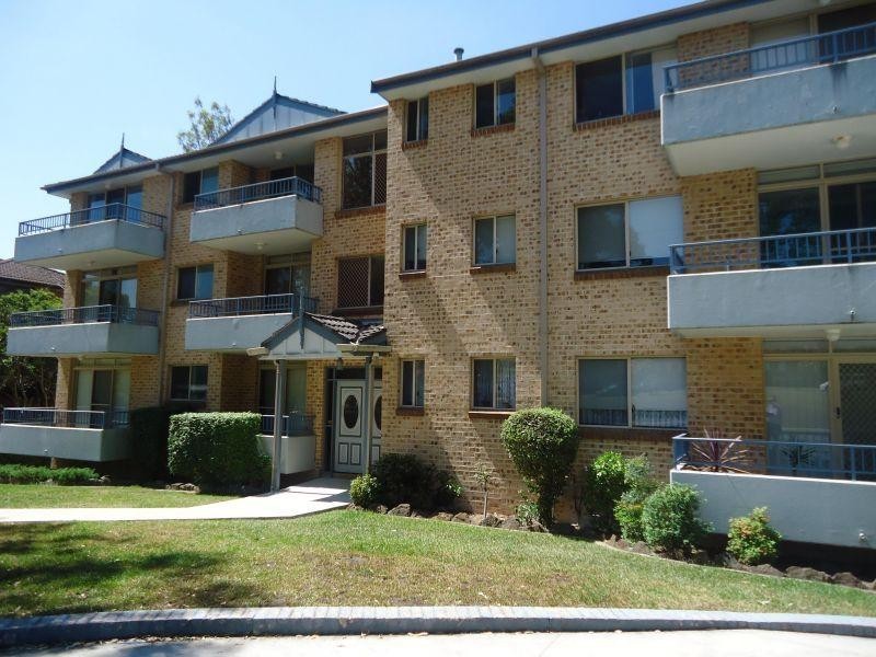 23/261-265 Dunmore Street, Pendle Hill NSW 2145