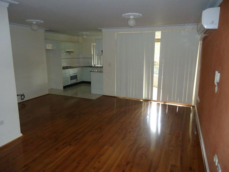 23/261-265 Dunmore Street, Pendle Hill NSW 2145